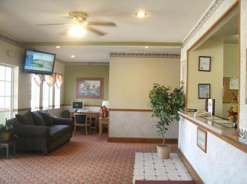普拉特城/堪萨斯城国际机场北速8酒店 Platte City 外观 照片